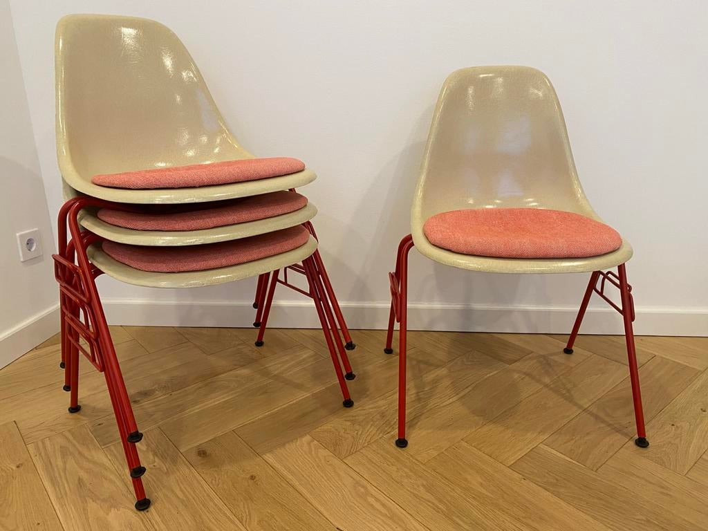 Herman Miller Eames Fiberglas Chair Stoel, Ophalen, Mid Modern, Vier, Rood
