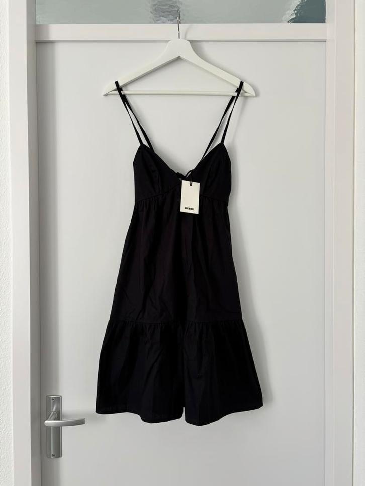 BikBok zwarte zomerjurk - XS, Kleding | Dames, Jurken, Zo goed als nieuw, Maat 34 (XS) of kleiner, Zwart, Boven de knie, Ophalen of Verzenden