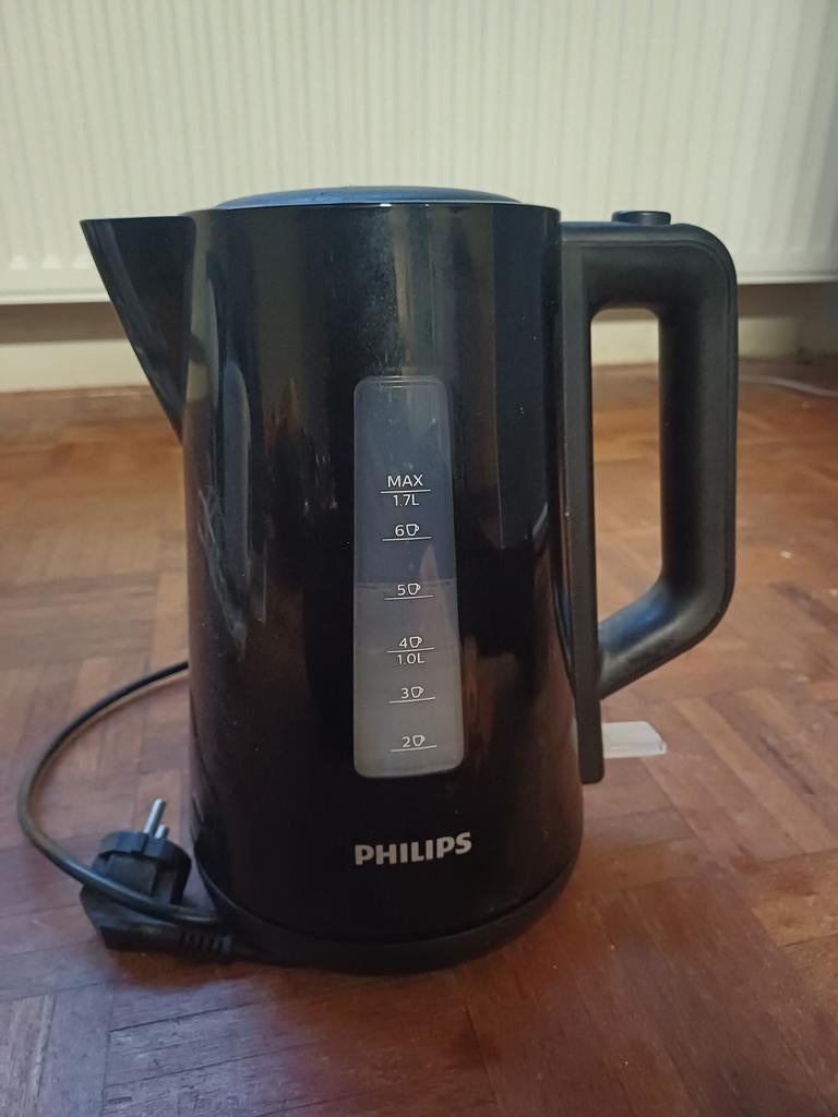 Philips HD9318/20, Zwarte waterkoker 1,7 L,zo goed als nieuw, 1 tot 2 liter, Ophalen of Verzenden, Refurbished, Draadloos