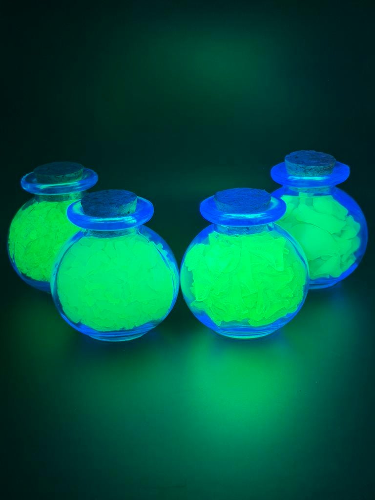 Uranium Glass 4 types, Antiek en Kunst, Antiek | Glas en Kristal, Ophalen of Verzenden