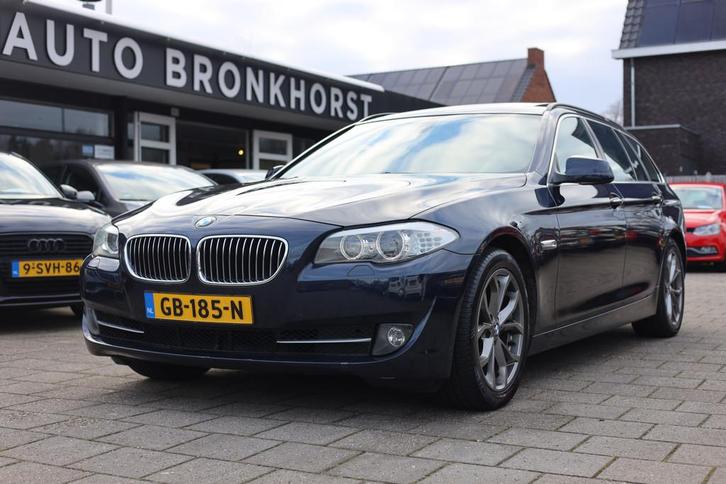 BMW 5 Serie Touring 523i HIGH EXECUTIVE | AUT | PANO | LEDER, Auto's, BMW, Bedrijf, Te koop, 5-Serie, ABS, Airbags, Airconditioning