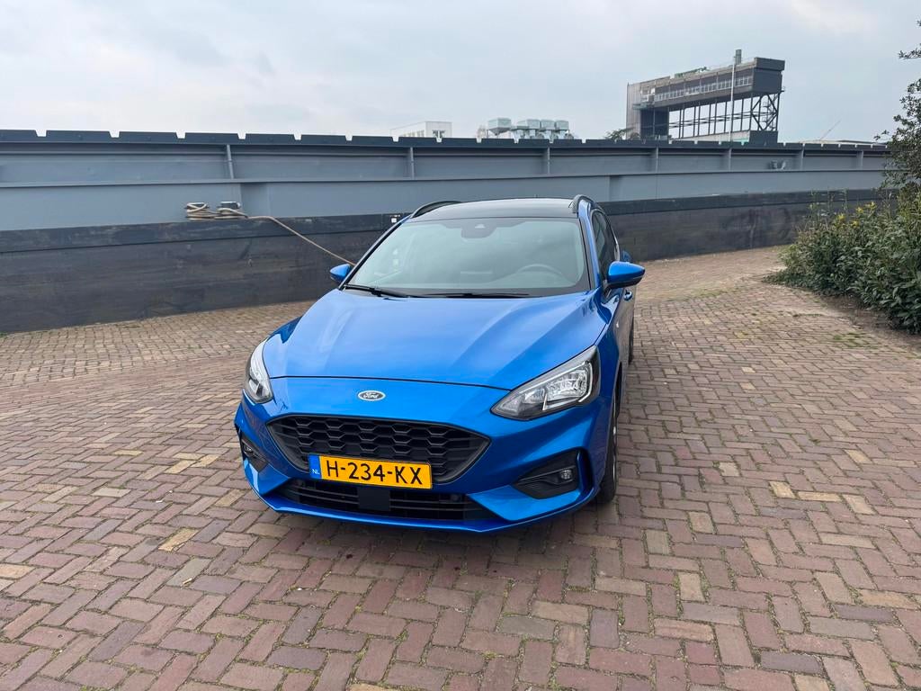 Ford Focus Wagon 1.5 EcoBlue ST Line Business EXPORT!, Auto's, Ford, Gebruikt, Euro 6, 4 cilinders, Blauw