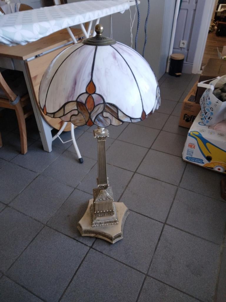 Grote tiffany kap lamp, Huis en Inrichting, Lampen | Vloerlampen, Ophalen, Minder dan 100 cm