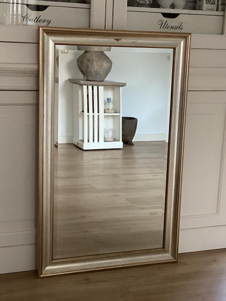 STIJLVOLLE FACET SPIEGEL 107 x 67 cm Hout brons omlijsting, Huis en Inrichting, Woonaccessoires | Spiegels, Ophalen, Gebruikt