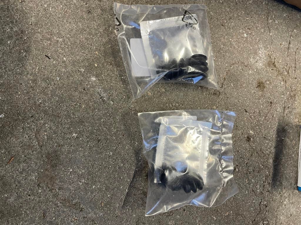 Citroen C4 Aircross Remklauw Revisie Set Rubbers, Auto-onderdelen, Ophalen of Verzenden, Nieuw, Mitsubishi