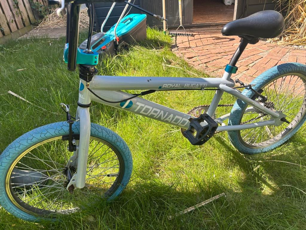Royal Bugatti Tornado BMX - Lichtblauw/Grijs, Gebruikt, Staal, Velgrem, 20 tot 24 inch