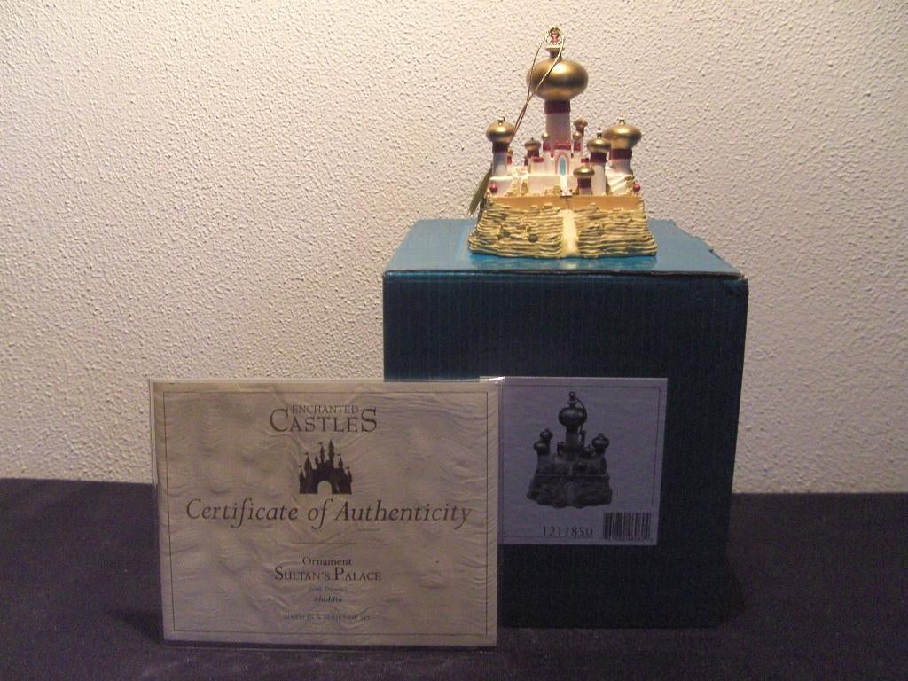 Complete set WDCC Castle ornamenten, Verzamelen, Disney, Ophalen of Verzenden, Overige figuren, Zo goed als nieuw, Beeldje of Figuurtje