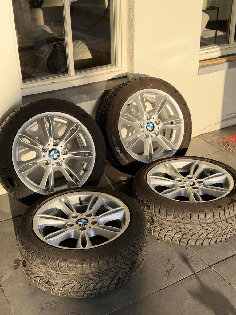 BMW 17 inch velgen met winterbanden 5x120, Auto-onderdelen, Banden en Velgen, Gebruikt, Banden en Velgen, 17 inch, 225 mm