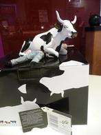 Nieuw Cow Parade koe Ni Mu Sitting on Man gratis verzending, Ophalen of Verzenden