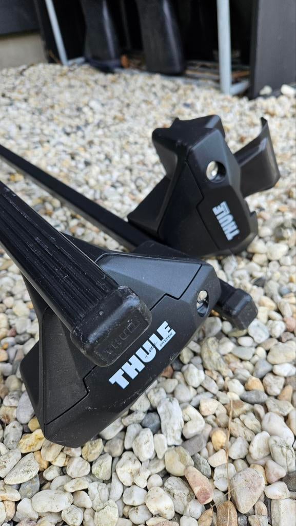 Thule dakdragers Evo Clamp Squarebar met kit Mazda CX-30, Auto diversen, Dakdragers, Ophalen
