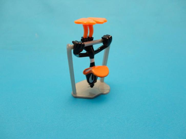 FERRERO - LOONEY TUNES SHOW - DC -                - 06042026, Verzamelen, Verrassingseieren, Zo goed als nieuw, Hardplasticfiguren