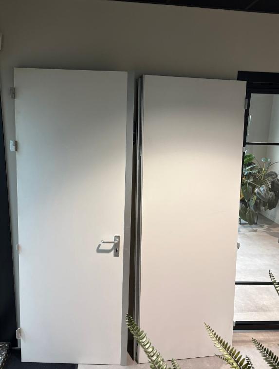 Nooddeur / binnendeur 82 cm breed met deurklink – 2 stuks, Ophalen, Gebruikt, 80 tot 100 cm, Binnendeur