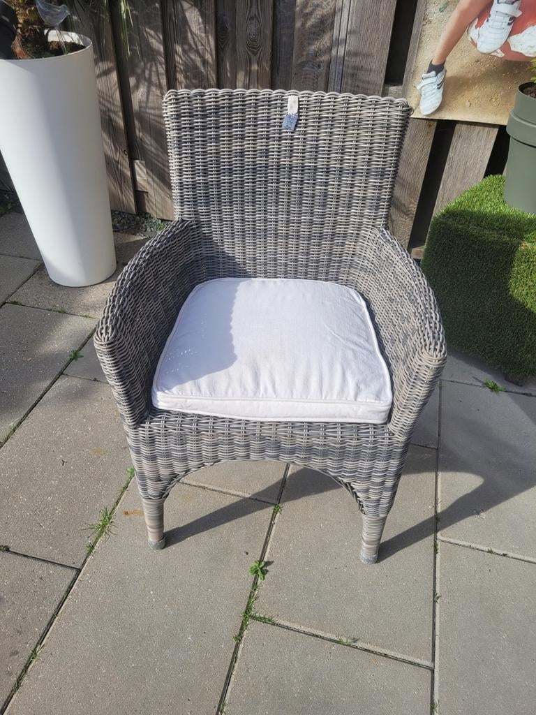 Riviera Maison rieten stoel met kussen, Huis en Inrichting, Stoelen, Gebruikt, Ophalen of Verzenden, Riet of Rotan, Landelijke, Riviera Maison