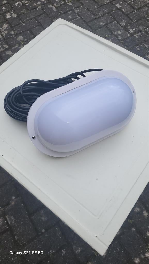 Tent lamp met clip voor bevestiging aan buis ,7,5 m snoer, Ophalen