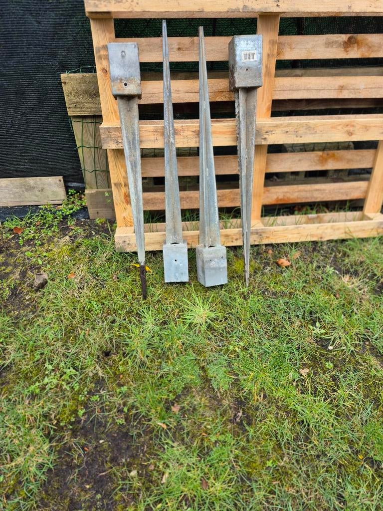 paalhouder met punt en paalhouder met bodemplaat, Ophalen, Overige houtsoorten, 50 mm of meer, Minder dan 200 cm