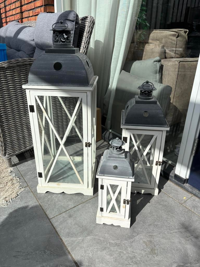 Set van 3 sfeervolle lantaarns, wit met grijs dak, Ophalen, Gebruikt