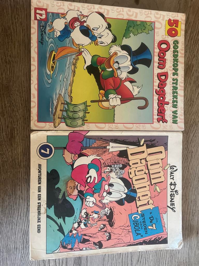 Oom Dagobert stripboeken - 2 stuks, Meerdere stripboeken, Ophalen of Verzenden, Gelezen