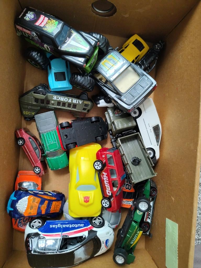 Partij diverse speelgoedauto's, Overige merken, Gebruikt, 1:32 tot 1:50, Overige typen