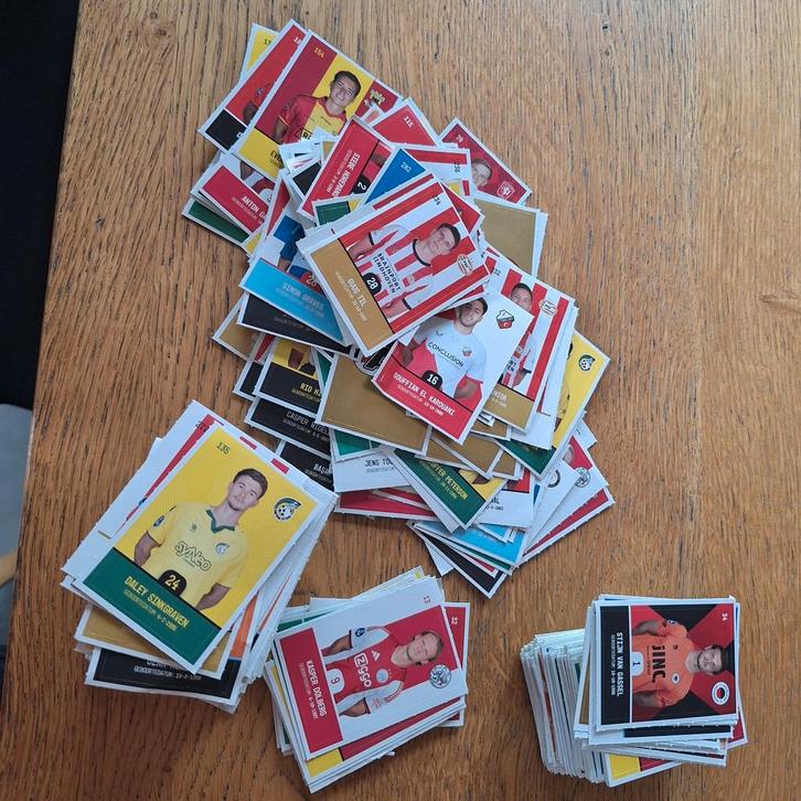 Voetbalplaatjes PLUS supermarkt tattoos en XXL stickers bb, Verzamelen, Supermarktacties, Plus, Ophalen of Verzenden