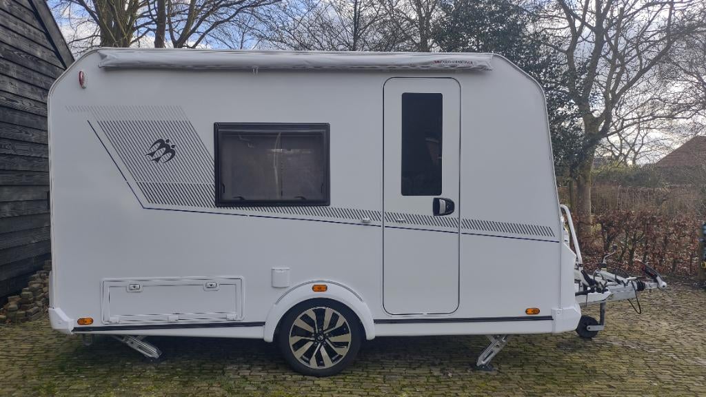 Knaus Yaseo 340 PX met luifel en vele extra's!, Caravans en Kamperen, Caravans, Standaardzit, Tot en met 2, Knaus, Tot 4 meter