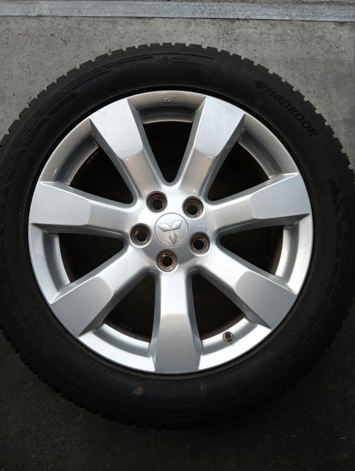 Mitsubishi Outlander 18" velgen met Hankook winterbanden, Auto-onderdelen, Banden en Velgen, Banden en Velgen, Winterbanden, 18 inch