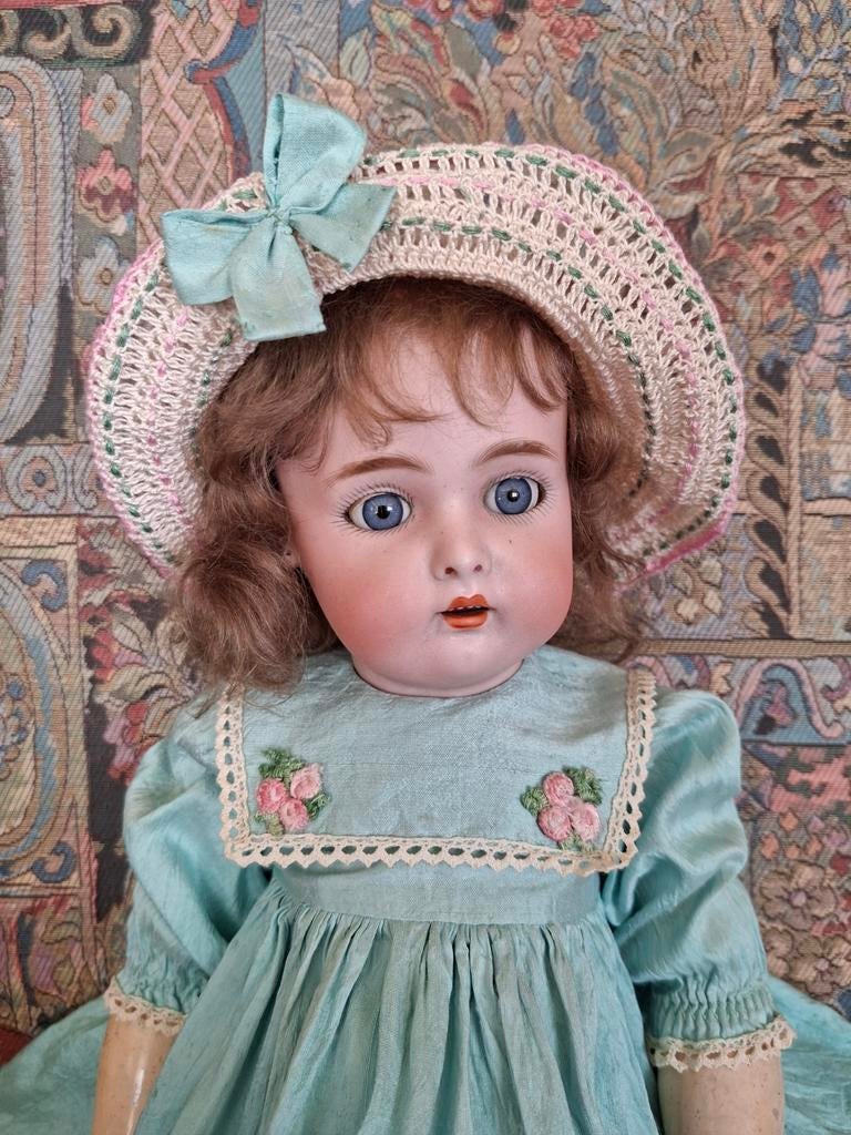 Antieke pop ., Verzamelen, Poppen, Gebruikt, Pop, Ophalen of Verzenden