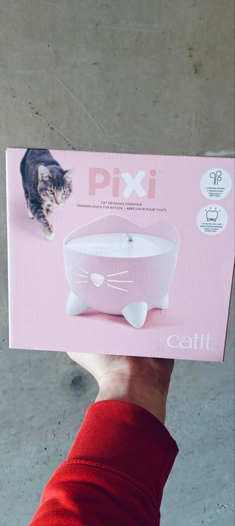 Leuke Pixi drinkfontein, Ophalen, Kat