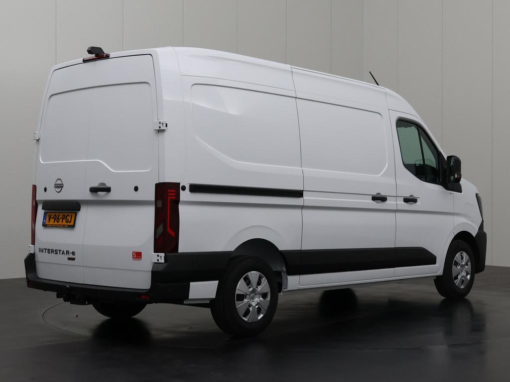 Nissan Interstar L2H2 Limited 87 kWh | 400Km WLTP | 5 Jaar g, Auto's, Bestelauto's, Stof, Zwart, 143 pk, 2000 kg