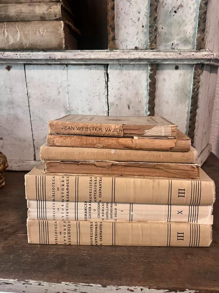 Bundel lot oude boeken boekjes stylen decoreren als console, Antiek en Kunst, Antiek | Boeken en Bijbels, Ophalen of Verzenden