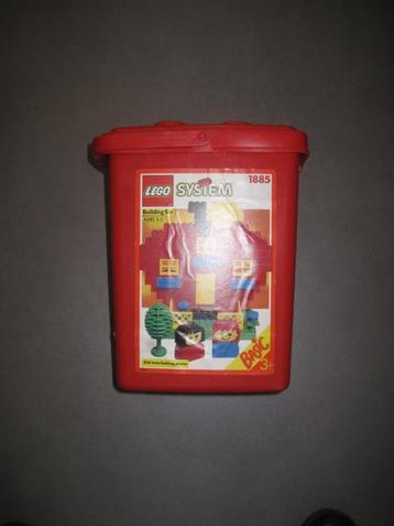 Lego box hoort bij set 1885 beschikbaar voor biedingen
