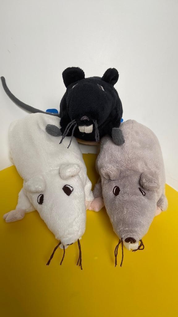 005 ikea rat minnen ratta, Kinderen en Baby's, Speelgoed | Knuffels en Pluche, Nieuw, Overige typen, Ophalen of Verzenden