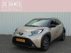 Toyota Aygo X 1.0 VVT-i AUTOMAAT PULSE CAMERA CARPLAY ENZ..., Stof, Gebruikt, Bruin, 4 stoelen