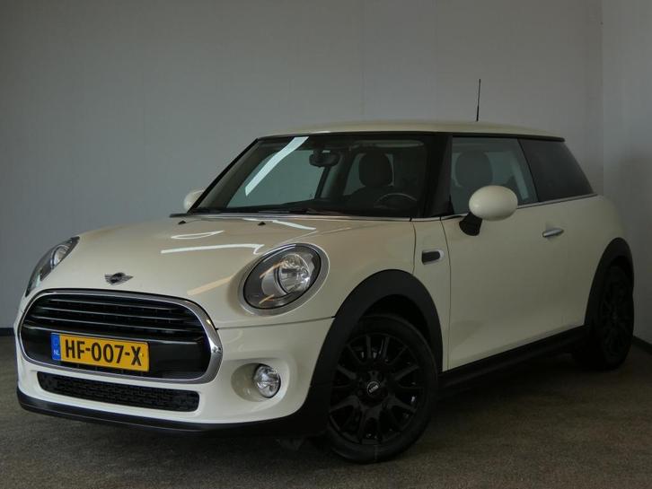 Mini Mini Nwe APK + Airco + Navi  1.5 Cooper Business, Auto's, Mini, Overige modellen, ABS, Airbags, Airconditioning, Bluetooth