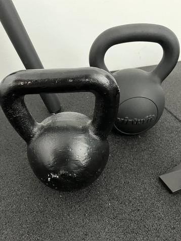 Kettlebell 2 stuks 16 en 24 kilo 