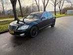 Mercedes-Benz S-Klasse 5.5 S500 AUT 2006 Zwart, Auto's, Mercedes-Benz, Automaat, Achterwielaandrijving, 109 €/maand, Zwart