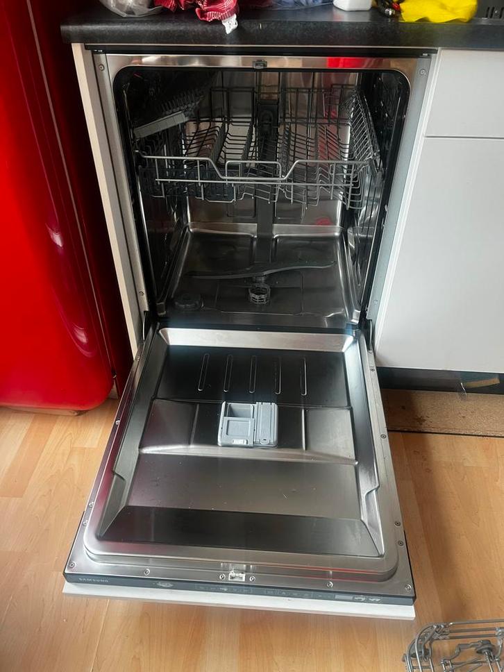 SAMSUNG Inbouw Vaatwasser, Witgoed en Apparatuur, Vaatwasmachines, Zo goed als nieuw, Inbouw, Minder dan 85 cm, 60 cm of meer