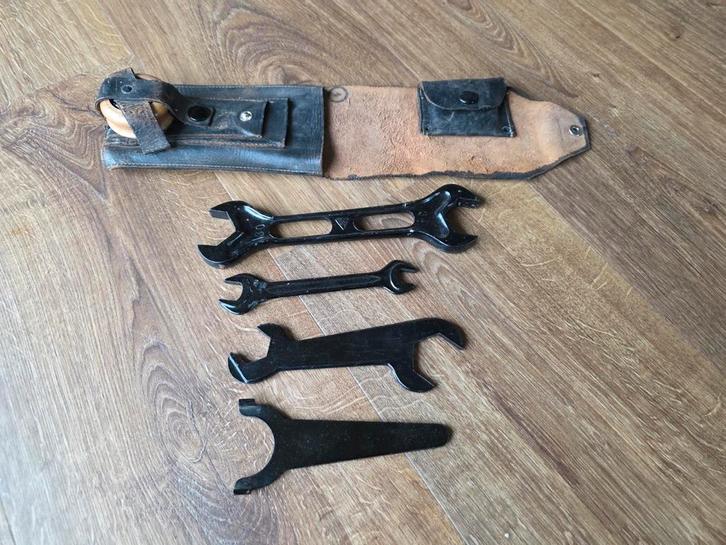 Vintage Gereedschapset in Leren Foedraal, Antiek en Kunst, Antiek | Gereedschap en Instrumenten, Ophalen of Verzenden
