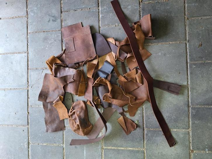 Tas met Leer resten, Hobby en Vrije tijd, Knutselen, Materiaal, Ophalen