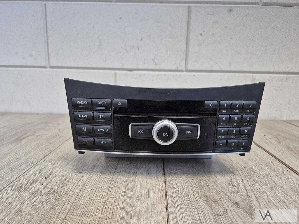Mercedes E klasse W212 2009-2013 navigatie radio a2129009507, Ophalen of Verzenden, Gebruikt, Mercedes-Benz