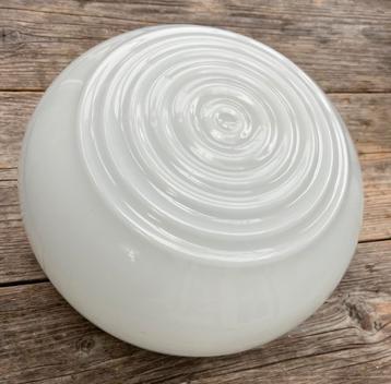 Art deco vintage plafondlamp jaren ‘60 uit de USSR beschikbaar voor biedingen