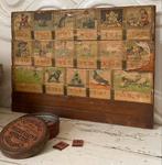 Brocante oud leesplankje + letterblikje met inhoud, Antiek en Kunst, Curiosa en Brocante, Ophalen of Verzenden