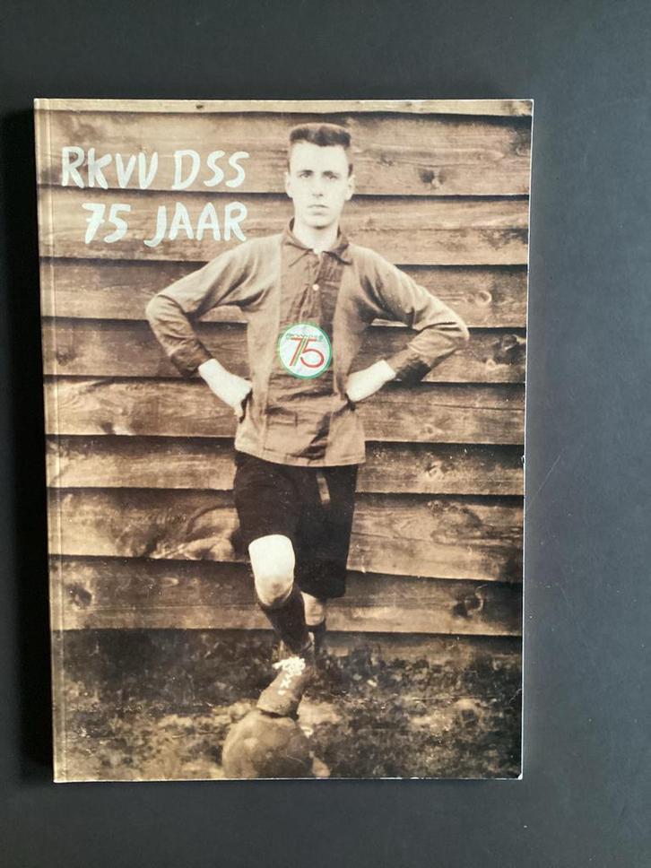RKVV DSS 75 jaar Haarlem voetbal 1919 - 1994, Boeken, Sportboeken, Zo goed als nieuw, Balsport, Ophalen of Verzenden