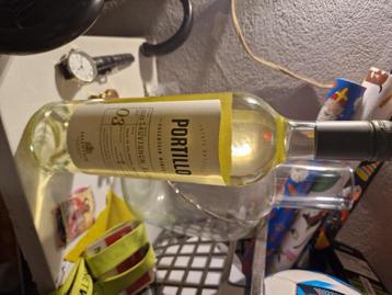 Ongeopende fles witte wijn ruilen voor pokemonkaart beschikbaar voor biedingen