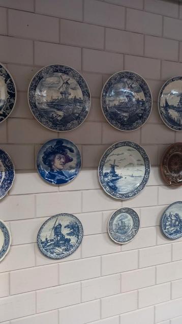 diverse Delfts Blauwe Wandborden groot en middel duchattel beschikbaar voor biedingen