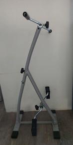 Hometrainer stoelfiets bi pendalen, Sport en Fitness, Fitnessmaterialen, Ophalen of Verzenden, Zo goed als nieuw, Benen, Overige typen