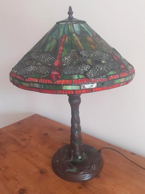 Tiffany's lamp met libellen., Huis en Inrichting, Lampen | Tafellampen, Zo goed als nieuw, Minder dan 50 cm, Ophalen of Verzenden