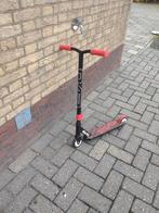 Rood zwarte stuntstep, Fietsen en Brommers, Steps, Ophalen, Zo goed als nieuw, Gewone step