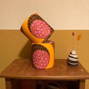 Kleurrijke retro lampenkapjes roze bruin oranje beschikbaar voor biedingen