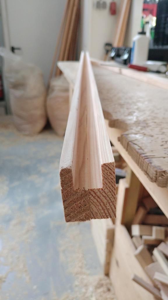 Bevestiging voor lp's , ledverlichting of als kabelgoot, Doe-het-zelf en Verbouw, Plinten en Afwerking, Nieuw, Plinten, Overige materialen