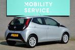 Toyota Aygo 1.0 VVT-i x-play Airco CarPlay CAMERA 1ste eig, Voorwielaandrijving, Stof, Gebruikt, 4 stoelen